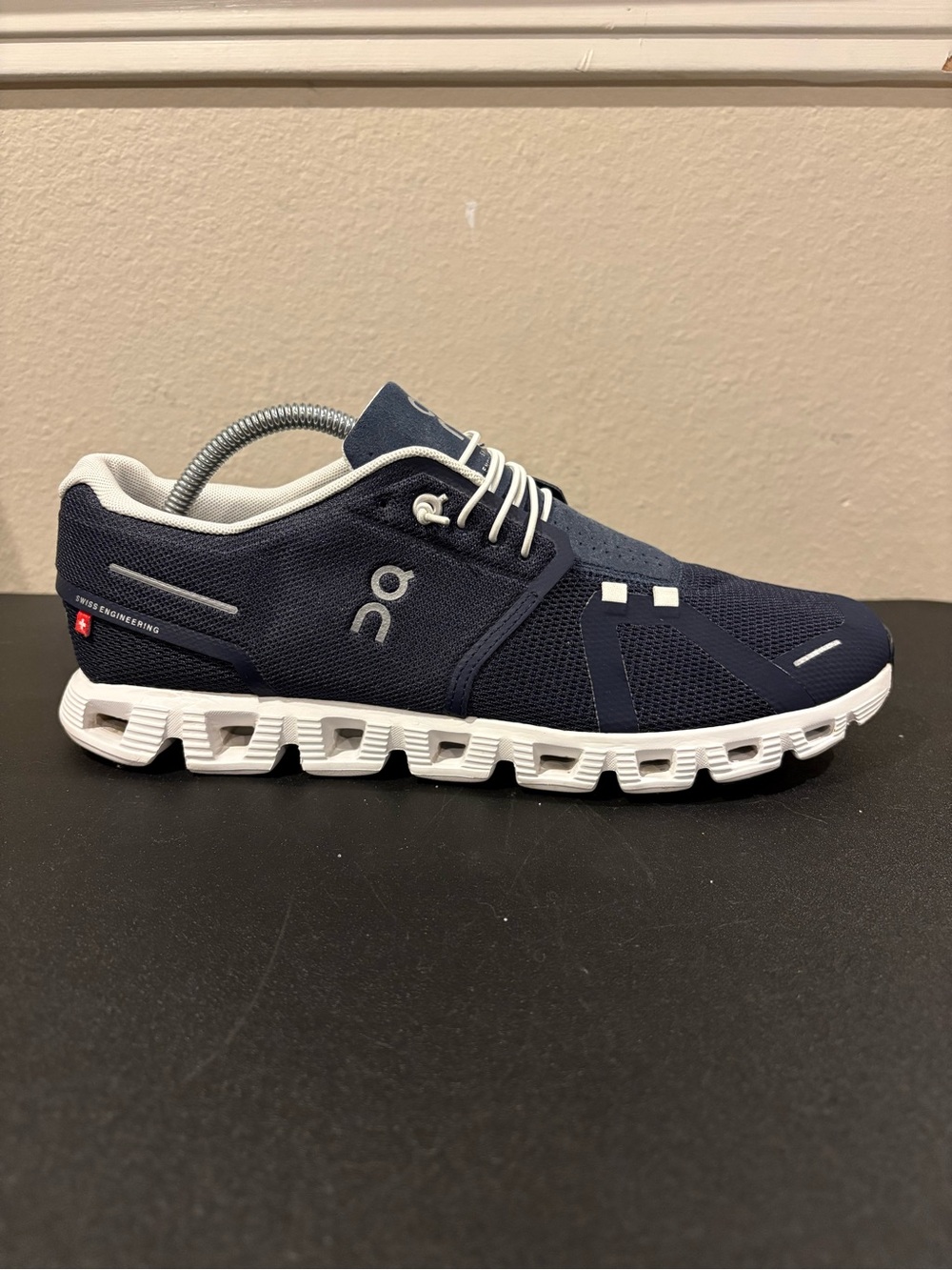 On Cloud Running Shoes Men’s 10 Navy White Cloudtec Sneakers Worn Twice - Picture 5 of 9